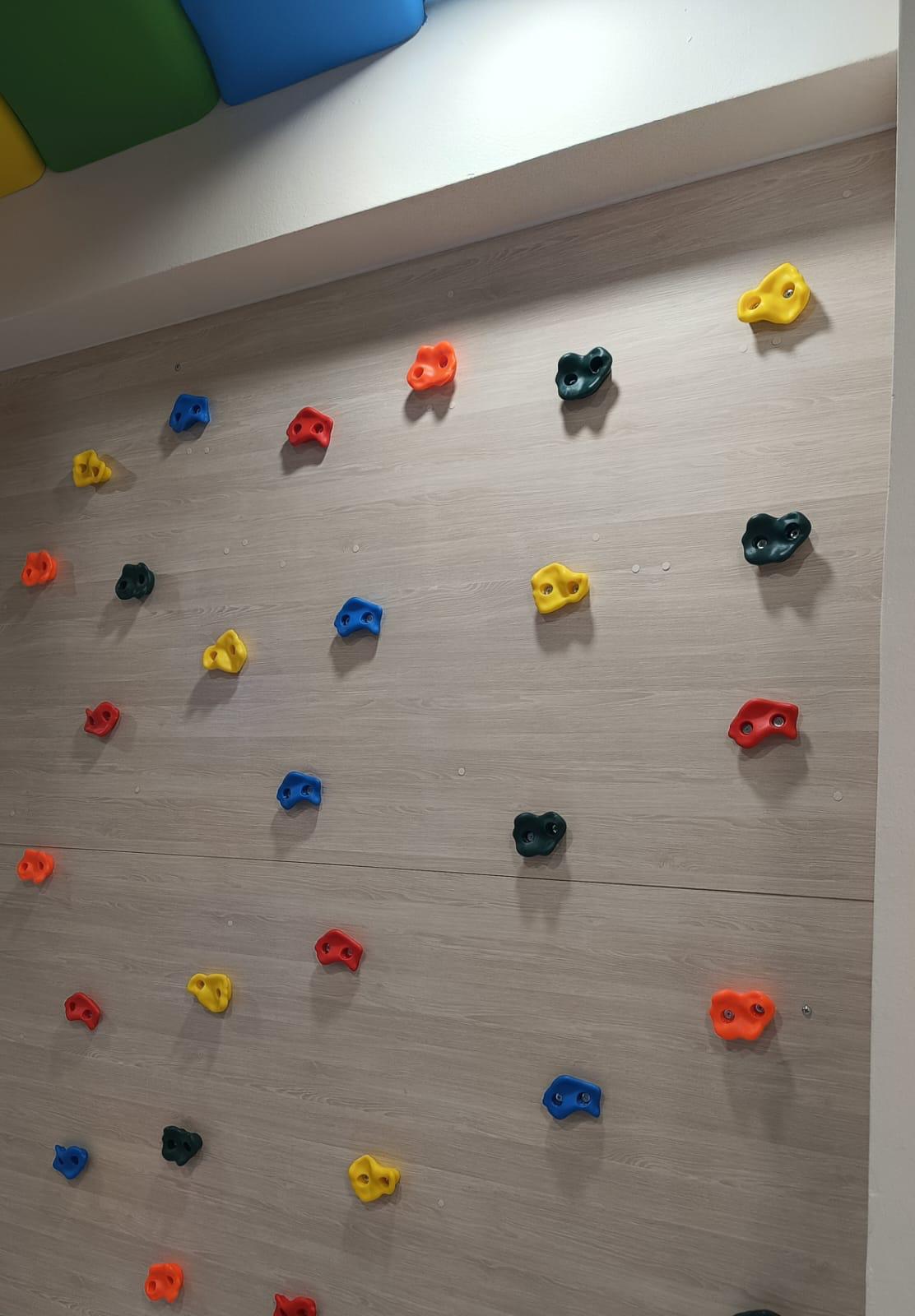 fun-lab-rock-climbing